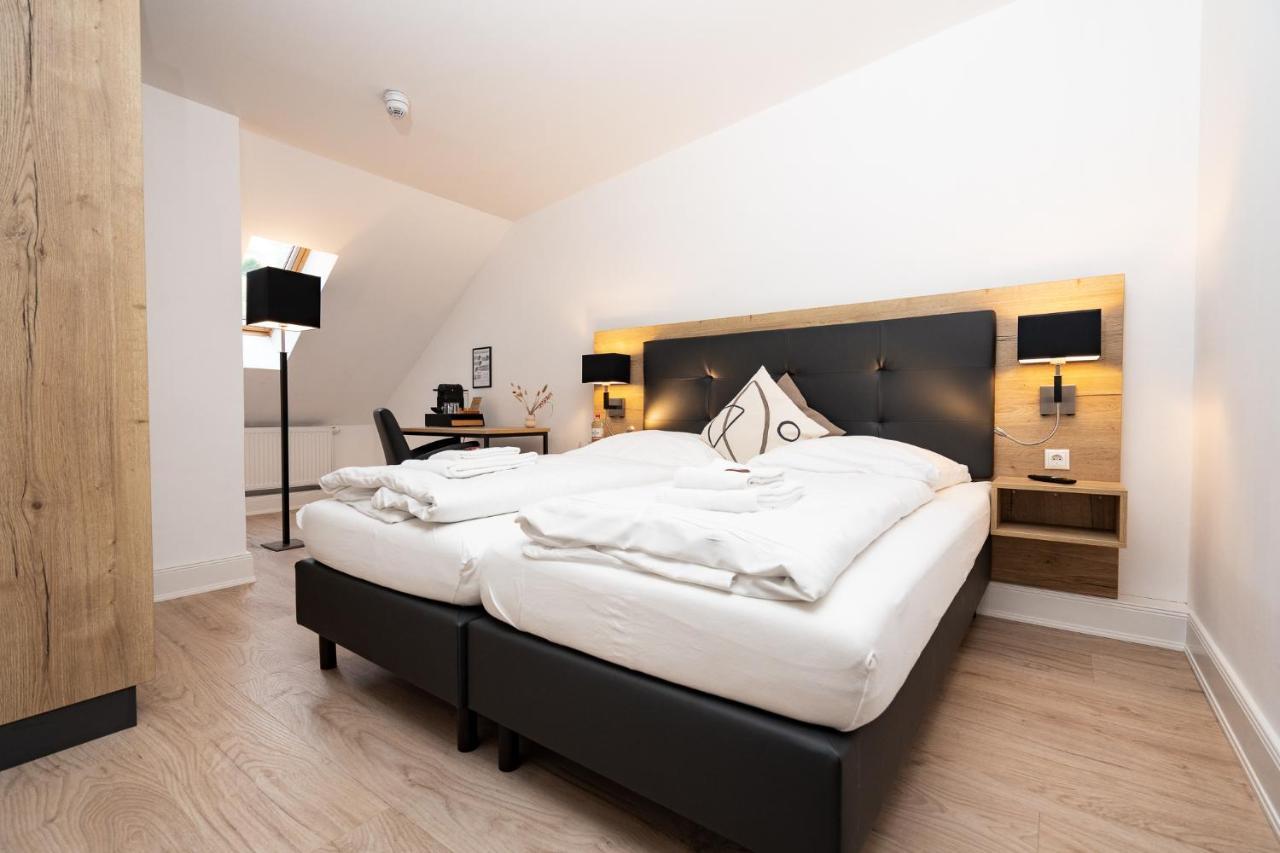 Double Room,1349943232:JPEG